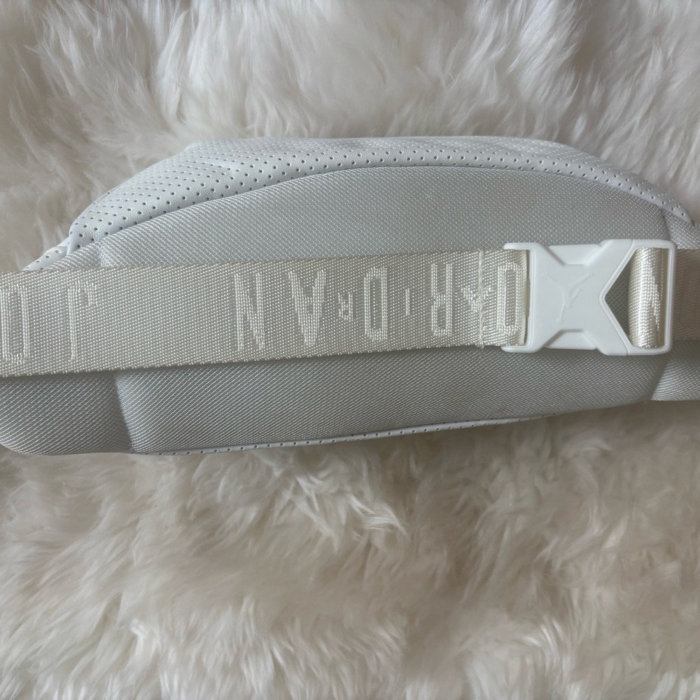 Jordan White Perforated Sling Bag with Rose-Gold Jumpman - Picture 5 of 5